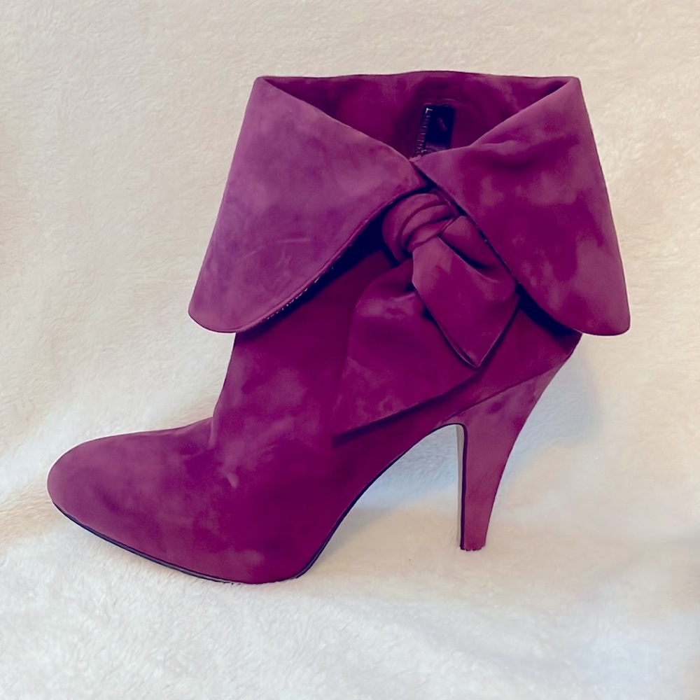 Circa Joan & David dark purple bootie